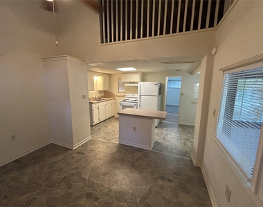 2561 Pioneer Ln Lane - Photo Thumbnail 2