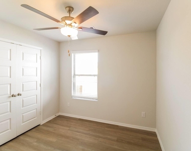 11011 Inflow Drive - Photo Thumbnail 8
