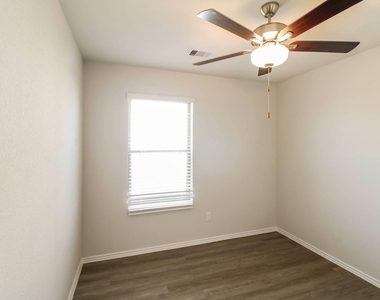 11011 Inflow Drive - Photo Thumbnail 14