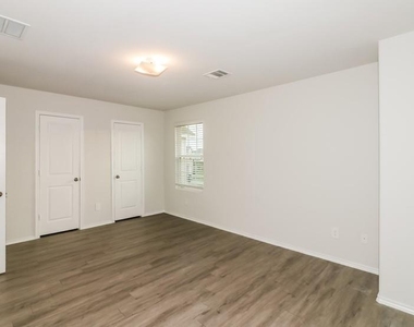 2607 Bouvardia Way - Photo Thumbnail 5