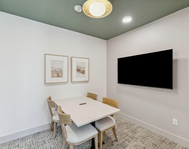 2020 Grandway Drive - Photo Thumbnail 35