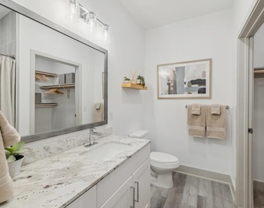 2020 Grandway Drive - Photo Thumbnail 16