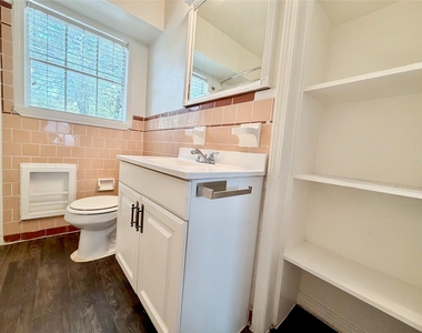 218 W 15th Street - Photo Thumbnail 14