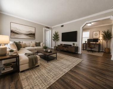 218 W 15th Street - Photo Thumbnail 11