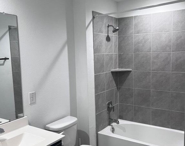 7314 Teton Creek Trace - Photo Thumbnail 7