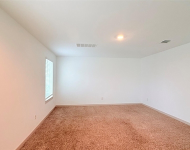 7314 Teton Creek Trace - Photo Thumbnail 6