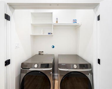 3008 Delano Street - Photo Thumbnail 21