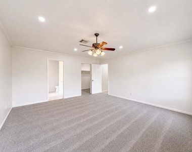 3209 Wheatmeadow Court - Photo Thumbnail 13