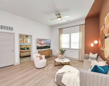 1617 Enid Street - Photo Thumbnail 9