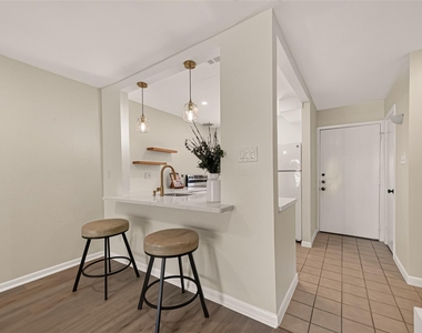 5056 Glenmont Drive - Photo Thumbnail 5