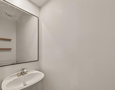 5056 Glenmont Drive - Photo Thumbnail 14