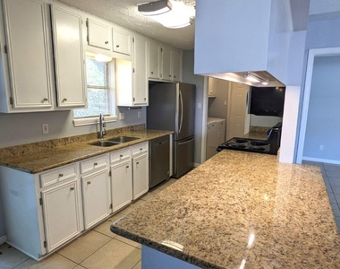 12927 Westmere Drive - Photo Thumbnail 9