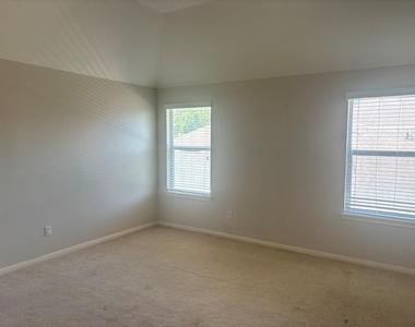 11607 Bay Ledge Drive - Photo Thumbnail 10