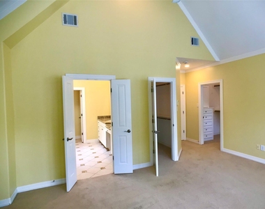 2104 Bancroft Street - Photo Thumbnail 27