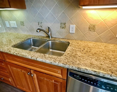 2104 Bancroft Street - Photo Thumbnail 19