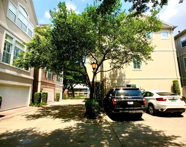 2104 Bancroft Street - Photo Thumbnail 7