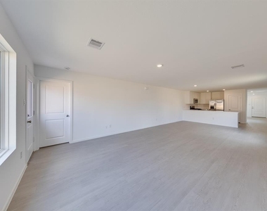 18225 Pontecorvo Lane - Photo Thumbnail 11