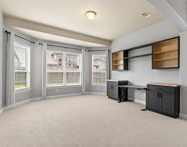 12426 Cumberland Drive - Photo Thumbnail 24