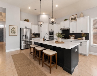 12426 Cumberland Drive - Photo Thumbnail 12
