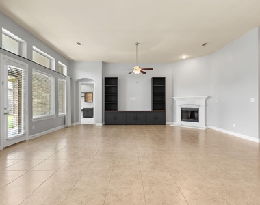 12426 Cumberland Drive - Photo Thumbnail 9