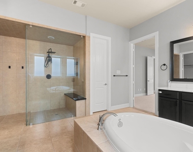 12426 Cumberland Drive - Photo Thumbnail 29