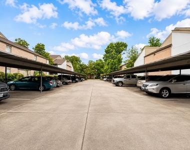 10053 Westpark Drive - Photo Thumbnail 16
