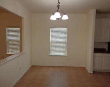10223 Checkerberry Park Lane - Photo Thumbnail 7