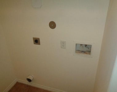 10223 Checkerberry Park Lane - Photo Thumbnail 9