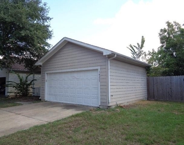 10223 Checkerberry Park Lane - Photo Thumbnail 1