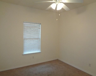 10223 Checkerberry Park Lane - Photo Thumbnail 5