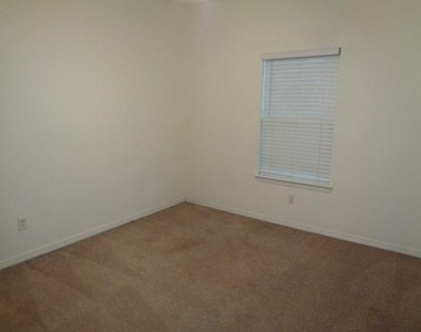 10223 Checkerberry Park Lane - Photo Thumbnail 13