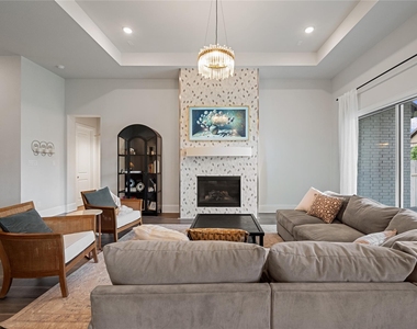 622 Platinum Stone Lane - Photo Thumbnail 6