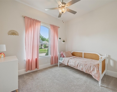 622 Platinum Stone Lane - Photo Thumbnail 24