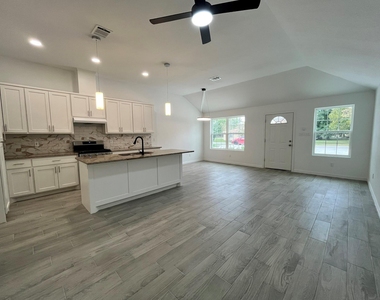 5706 Howell Street - Photo Thumbnail 5