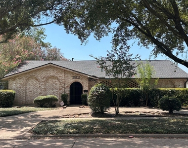 10902 Bob White Drive - Photo Thumbnail 1