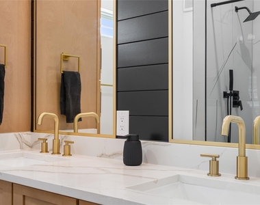 8007 Cora Street - Photo Thumbnail 25