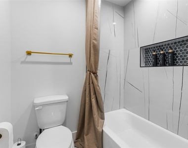 8007 Cora Street - Photo Thumbnail 28