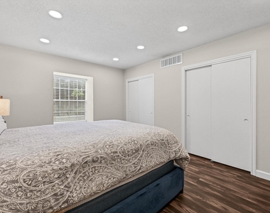 2601 Bellefontaine Street - Photo Thumbnail 9