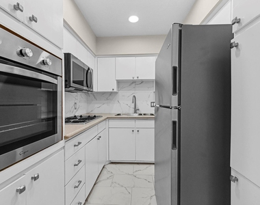 2601 Bellefontaine Street - Photo Thumbnail 4