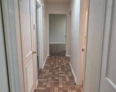 2110 5th Street - Photo Thumbnail 17