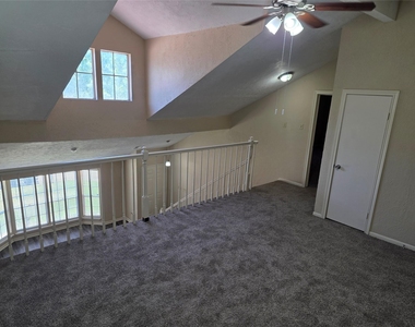 12902 Skymeadow Drive - Photo Thumbnail 19
