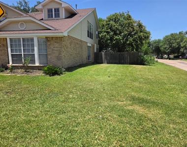 12902 Skymeadow Drive - Photo Thumbnail 2
