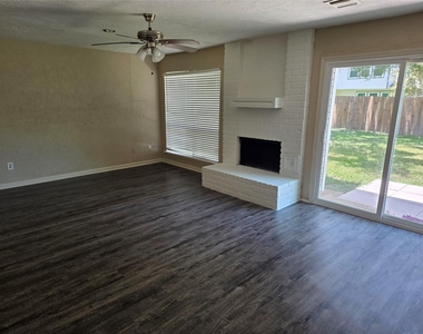 12902 Skymeadow Drive - Photo Thumbnail 10
