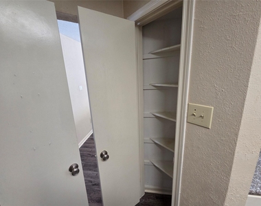 12902 Skymeadow Drive - Photo Thumbnail 17