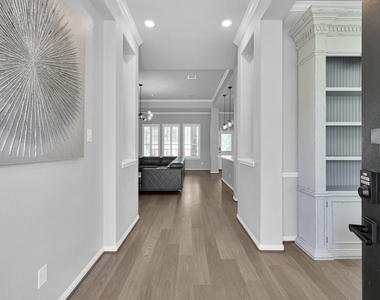 18207 Samie Nell Court - Photo Thumbnail 6