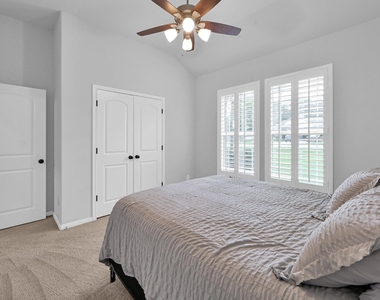 18207 Samie Nell Court - Photo Thumbnail 28
