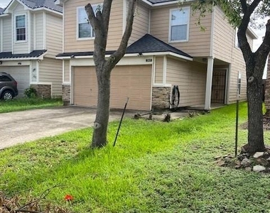 7903 Dairy View Lane - Photo Thumbnail 11