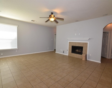 7927 Cardinal Landing Lane - Photo Thumbnail 7
