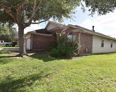 7927 Cardinal Landing Lane - Photo Thumbnail 28