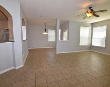 7927 Cardinal Landing Lane - Photo Thumbnail 8